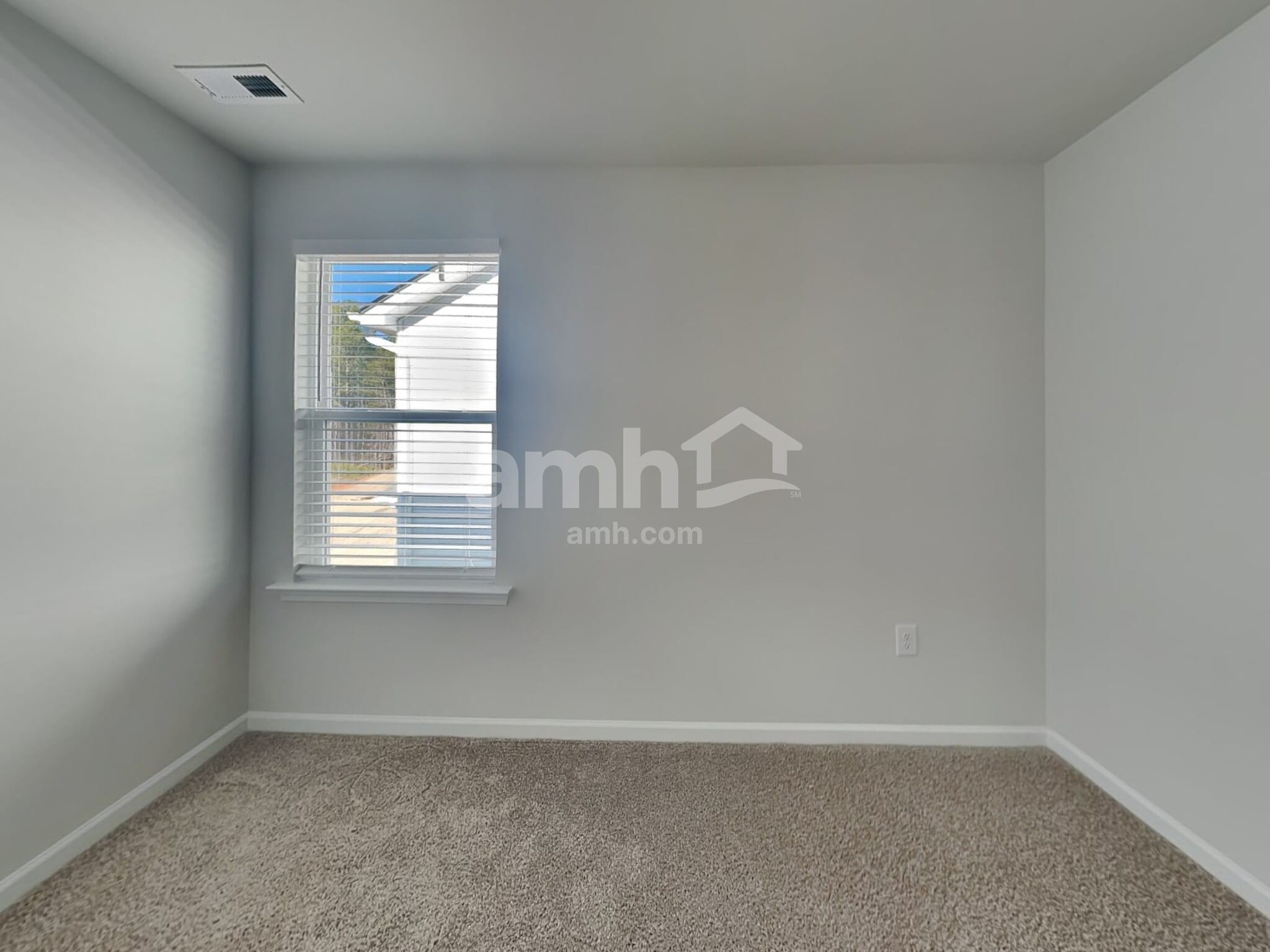 Building Photo - 3984 Zepelin Wy