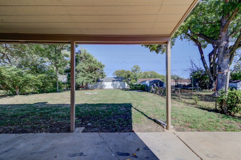 Building Photo - 9701 Echo Ln