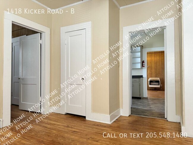 Building Photo - 2-Bed/1-Bath Apartment with Bonus Room!