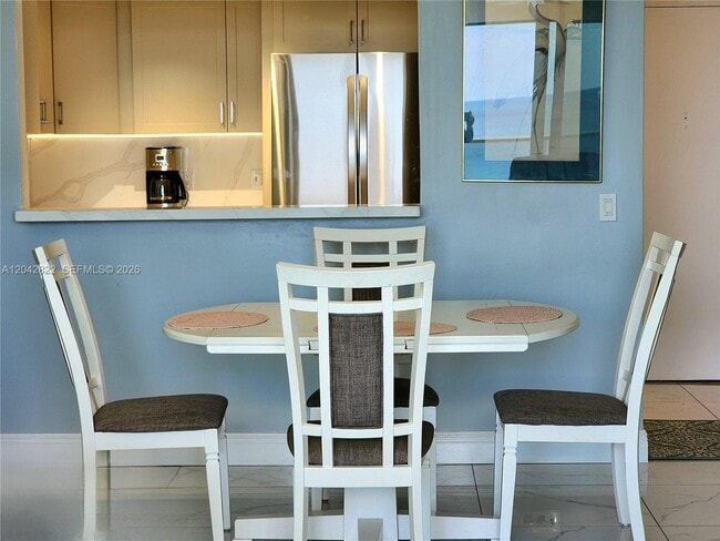 Building Photo - 3505 S Ocean Dr