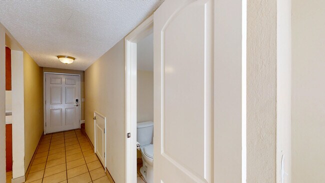 Building Photo - 18225 Happy Ln