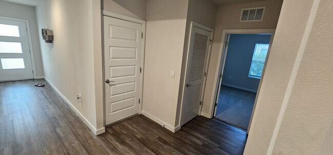 Building Photo - 3676 Hatchery Wy