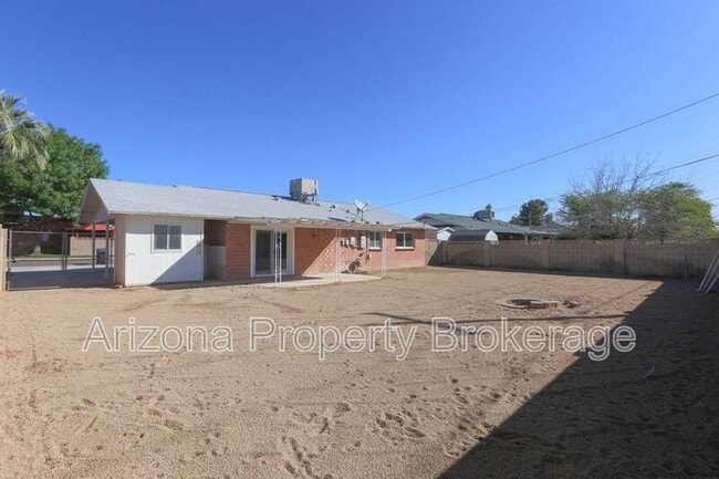 Building Photo - 8513 E Mariposa Dr