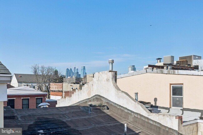 Building Photo - 789 S 2nd St