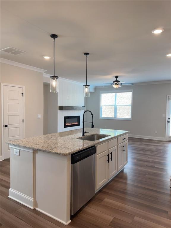 Building Photo - 4695 Cypress Pk Dr