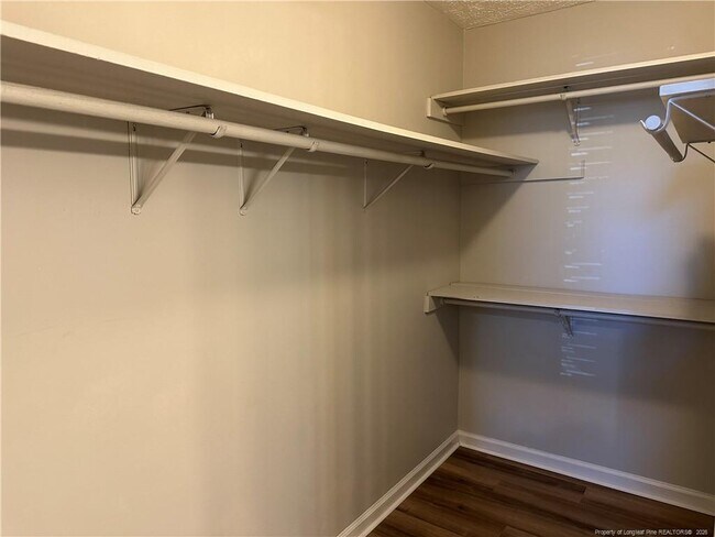 Building Photo - 6413 Brookshire St