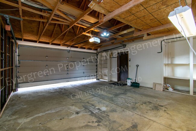 Building Photo - Short Term Lease! Spacious Home in Mid-Tow...