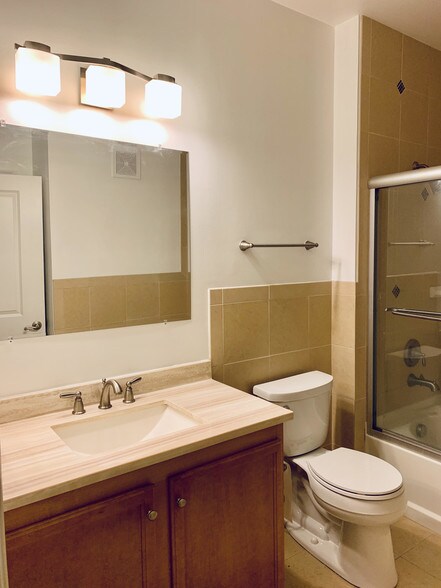 Building Photo - 2655 Prosperity Ave