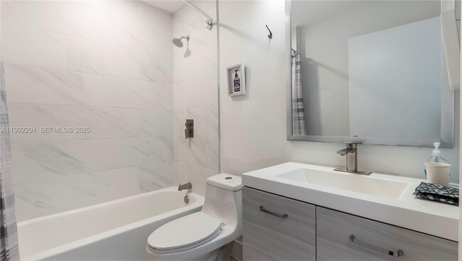 Building Photo - 5596 SW 28th Terrace