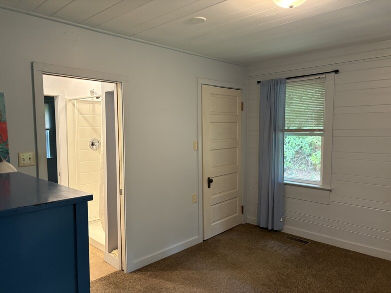 Bedroom 2, toward closet and rear - 3837 Old Hendersonville Highway