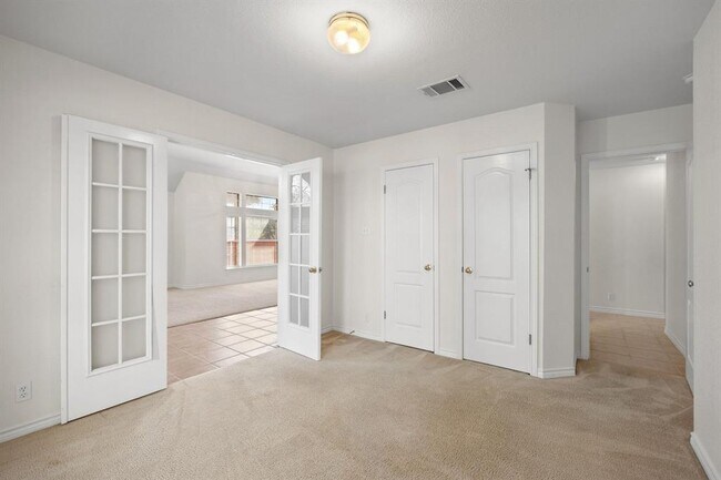 Building Photo - 8741 Lemens Spice Trail