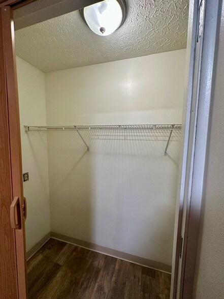 Building Photo - 2163 Hedgerow Road