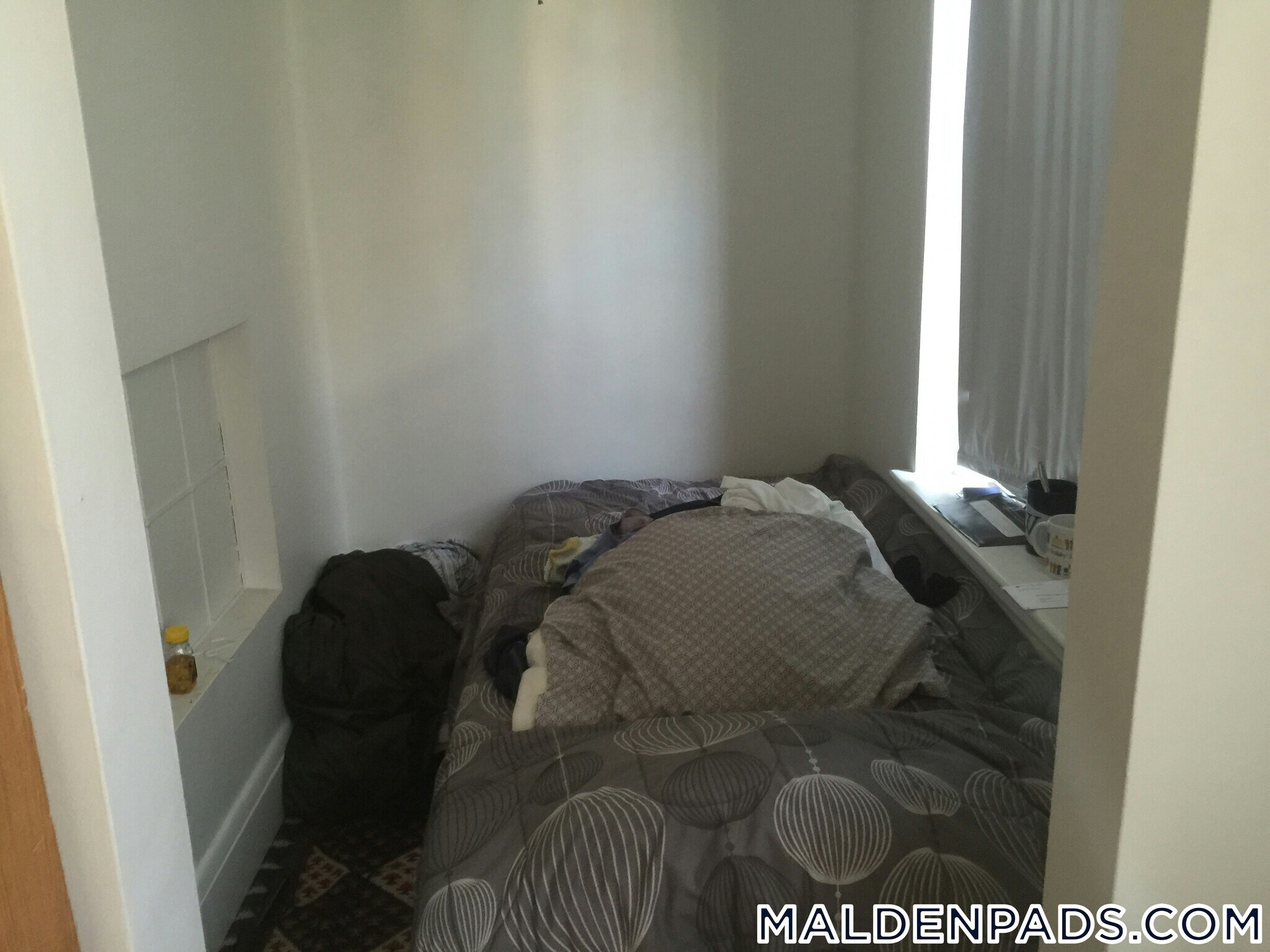 Building Photo - 349 Pleasant St