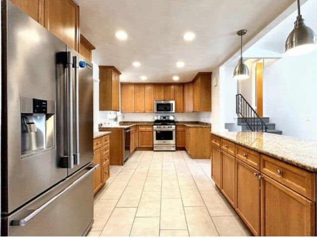 Building Photo - 13121 E 31st Ave