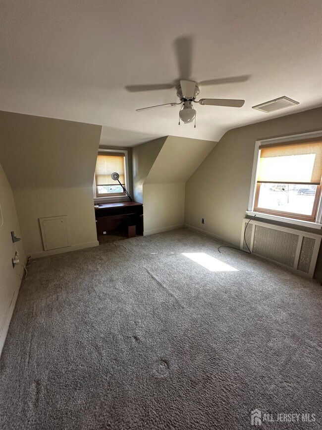 Building Photo - 277 Dukes Rd