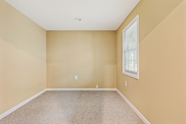 Building Photo - 1119 Pennywort Cir