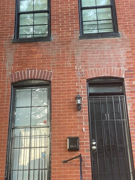Building Photo - 11 S Carey St