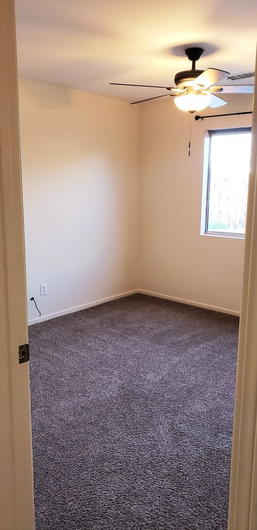 Building Photo - *DO NOT DISTURB TENANTS- 4 bedroom 2 bath home w/POOL!!