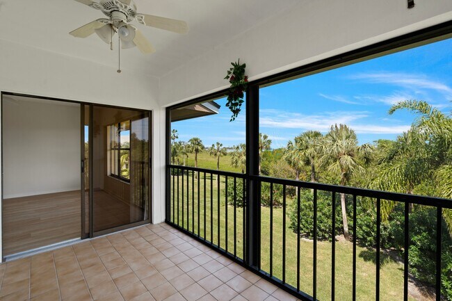 Building Photo - 6165 S Mirror Lake Dr