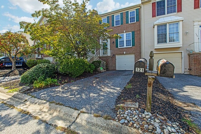 Building Photo - Charming Limestone Hills West Townhome - C...