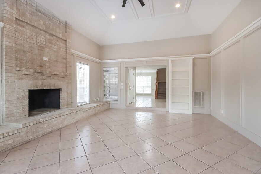 Building Photo - 20003 Atasca Villas Dr