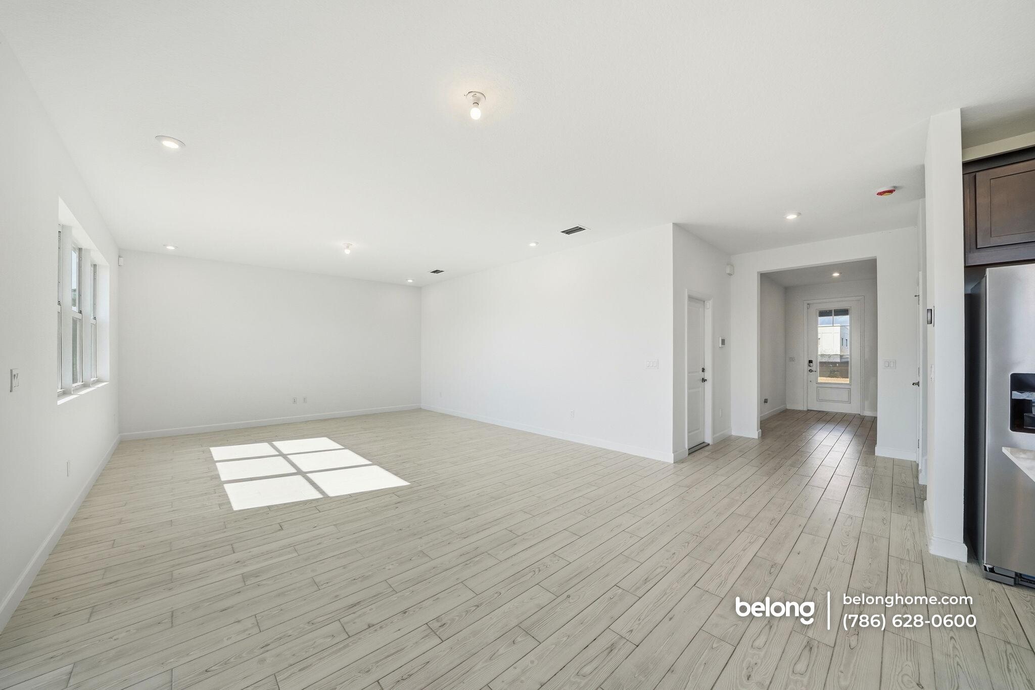 Building Photo - 14114 SW Surina St