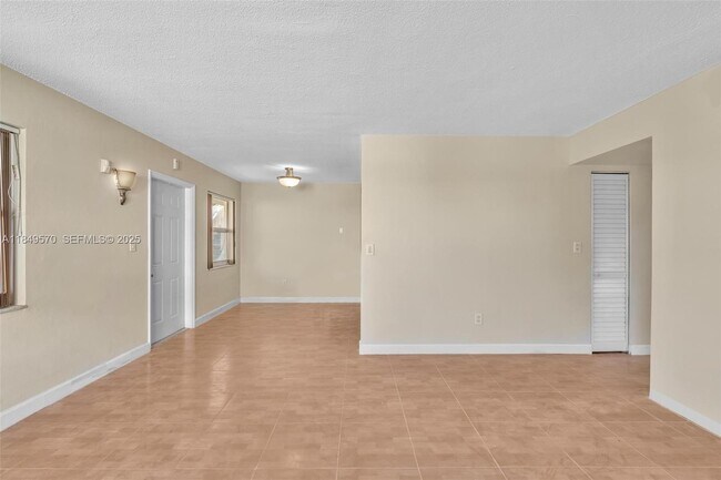 Building Photo - 3660 SW 60th Ave