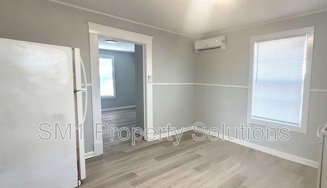 Building Photo - 4302 Hilltop Rd