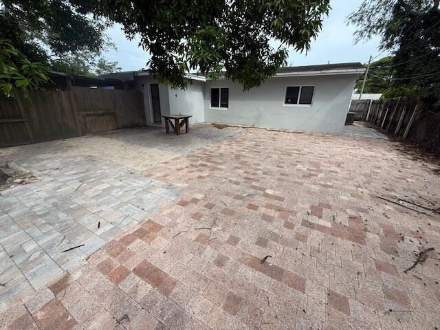 Building Photo - 240 NW 41st Ct