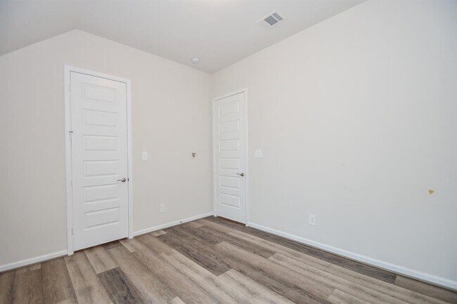 Building Photo - 10803 Spiny Caterpillar Ct
