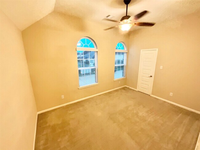 Building Photo - 26954 Mustang Retreat Ln