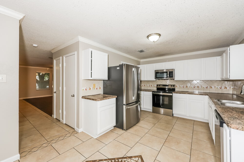 Building Photo - 3115 Teodoro Dr