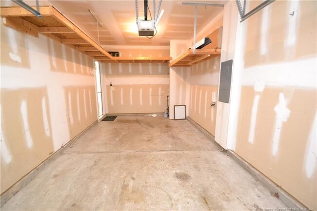 Building Photo - 429 New Milford Rd