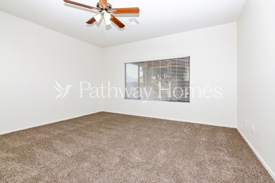 Building Photo - 13843 W Watson Ln