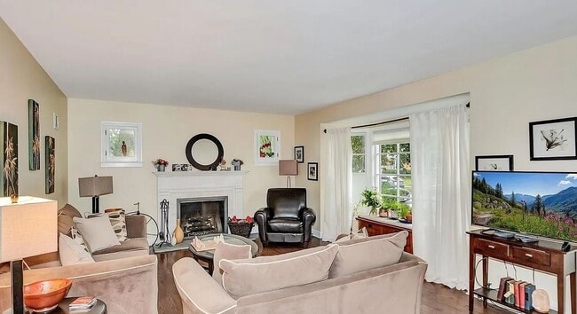 Building Photo - 4050 Harvard Terrace