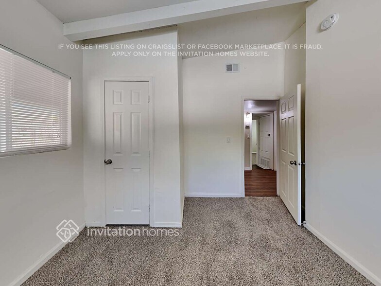 Building Photo - 13515 Raven St