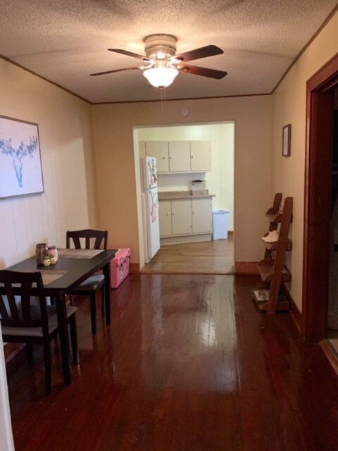 Building Photo - Wolford Units