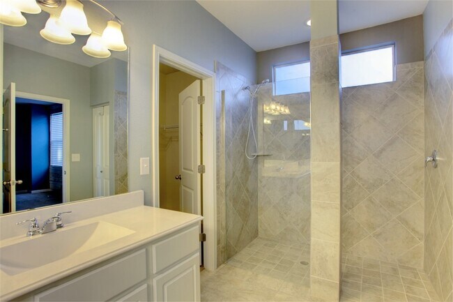 Building Photo - 1653 Arbor Knot Dr