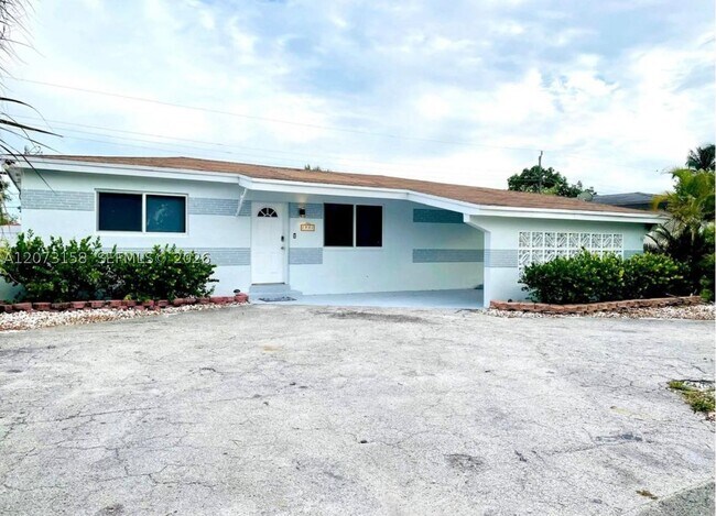 Building Photo - 7904 Miramar Blvd