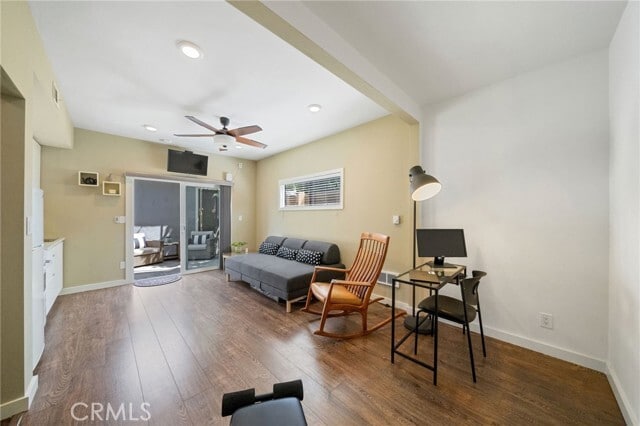 Building Photo - 215 Monterey Dr