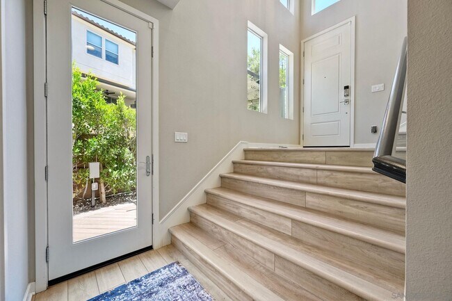 Building Photo - 16242 Camden Cir