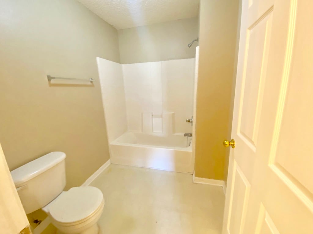 Building Photo - 921 Shenandoah Ave