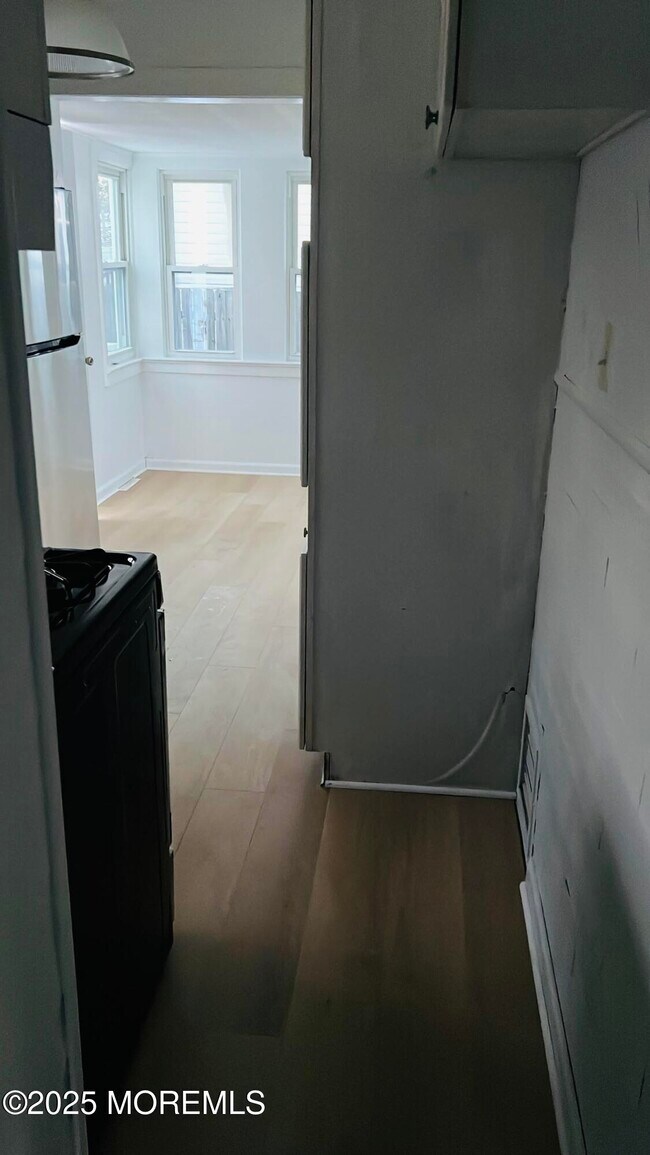 Building Photo - 439 Mantoloking Rd