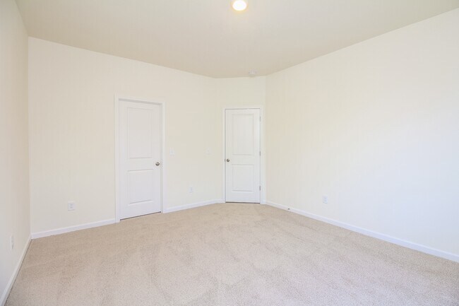 Building Photo - 1549 Corbett St