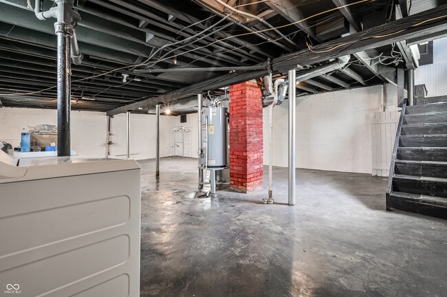 Building Photo - 957 E Yoke St