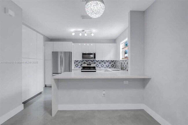 Building Photo - 801 NW 134th Ave
