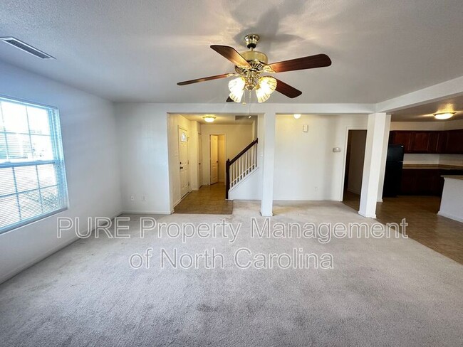 Building Photo - 723 Skywatch Ln