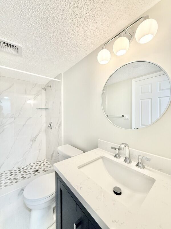 Building Photo - 1221 Jewel Ave