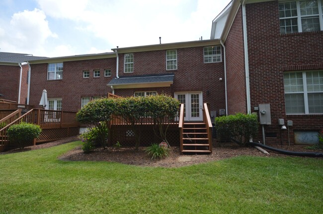Building Photo - 103 Grande Dr