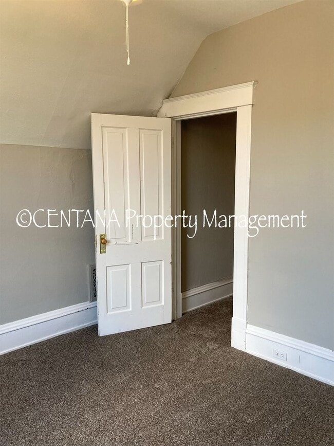 Building Photo - 214-214 S Excelsior Ave